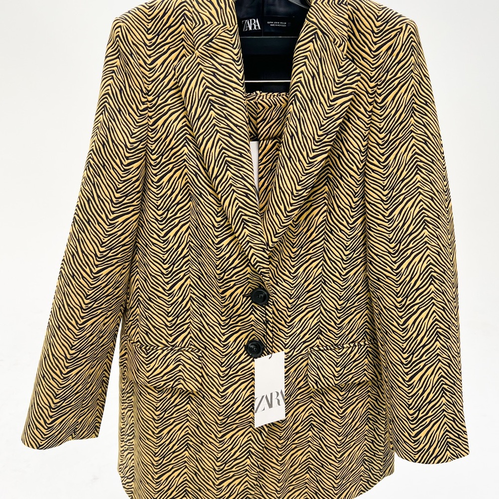 🦓 Animal Print Blazer & Shorts 🦓